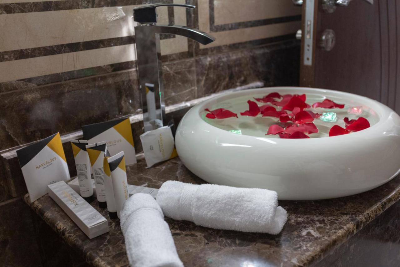 Dior Inn Apartment Hotel Jeddah Exterior photo